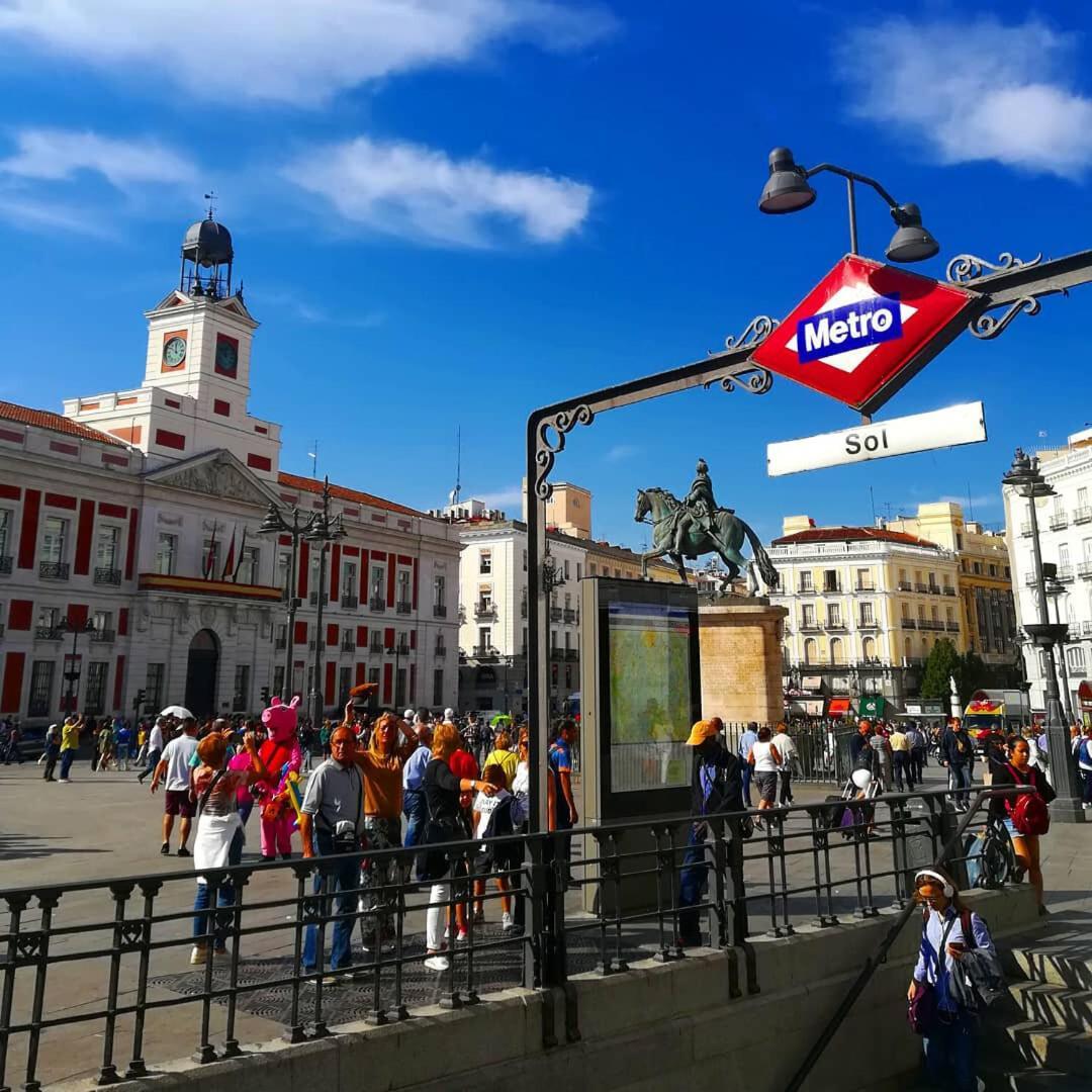 Wanderlust Apartaments Gran Via Madrid Exterior photo