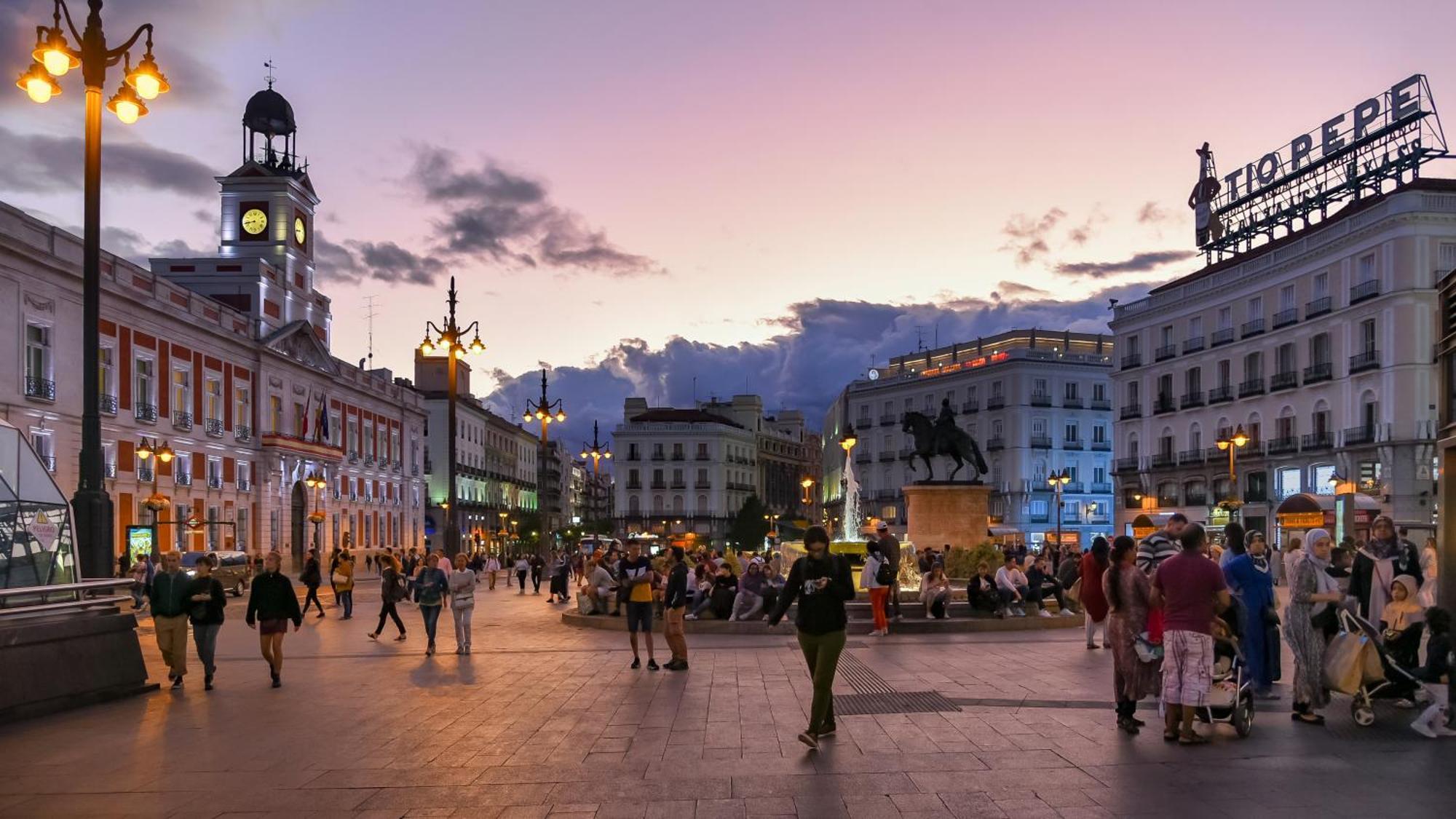 Wanderlust Apartaments Gran Via Madrid Exterior photo